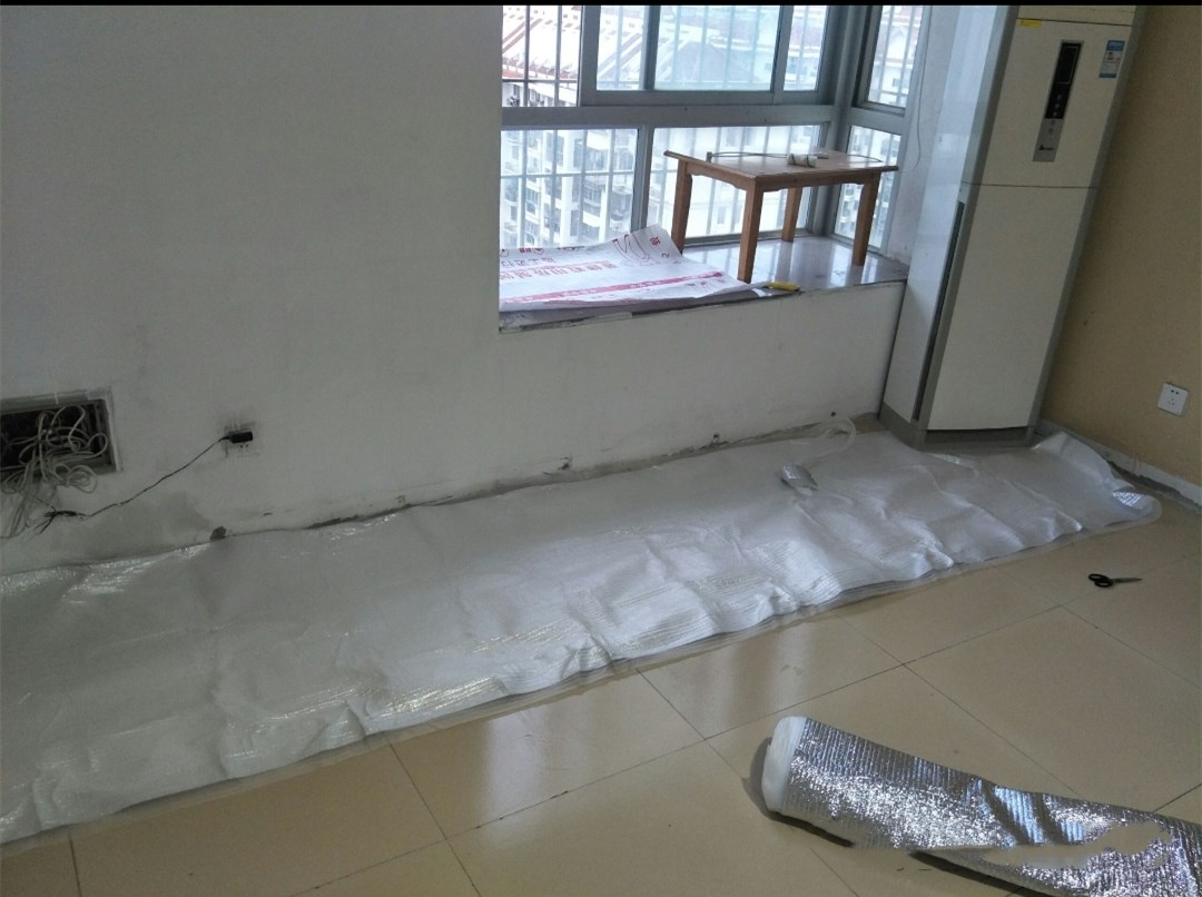 二手房子地板翻新,租房旧地板省钱改造