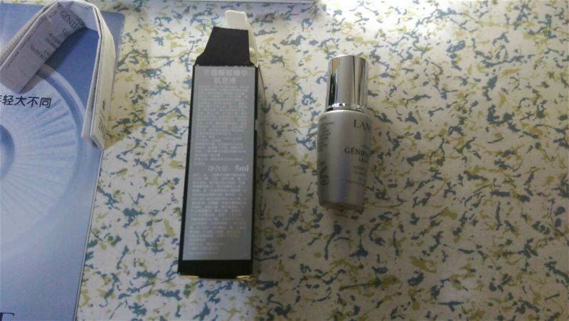 击退眼部问题,击退黑眼圈最好的眼霜