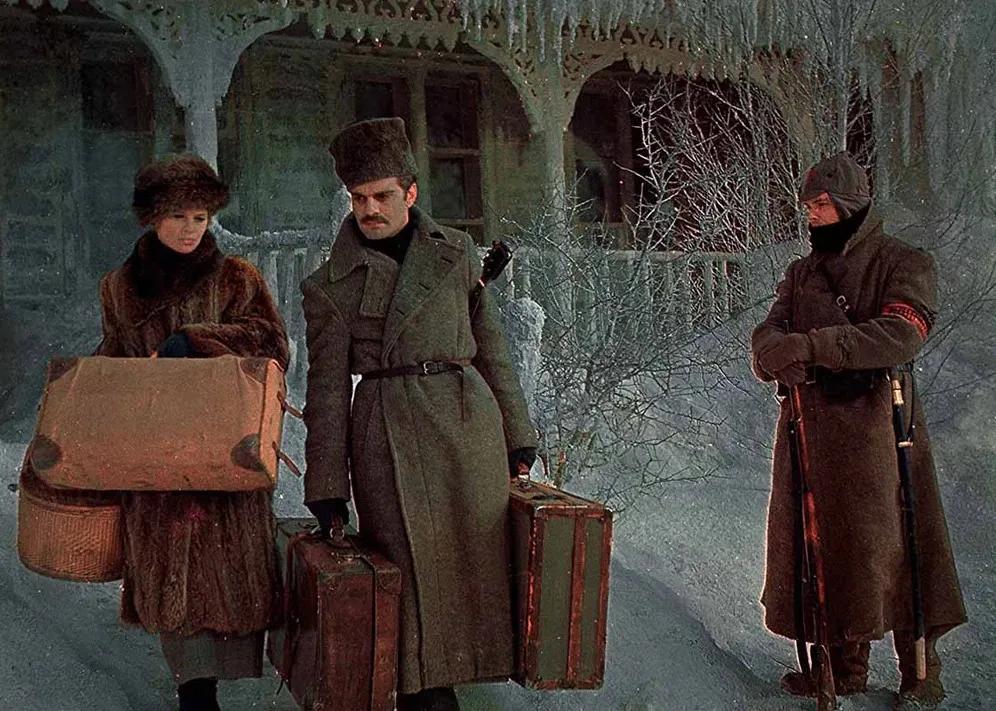 沙漠高级感走秀,沙漠走秀