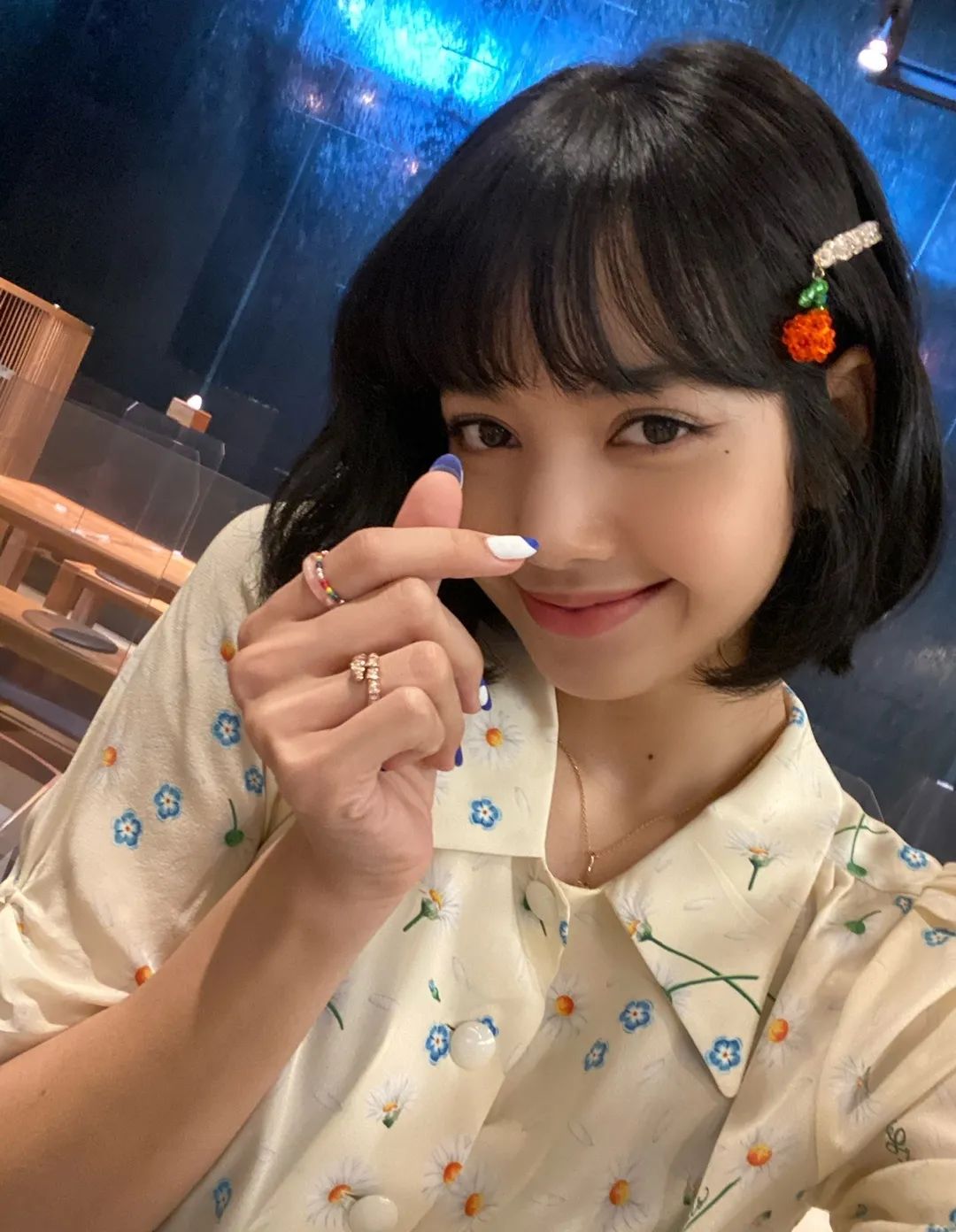 jennie甜酷风穿搭,jennie新造型lisa同款穿搭