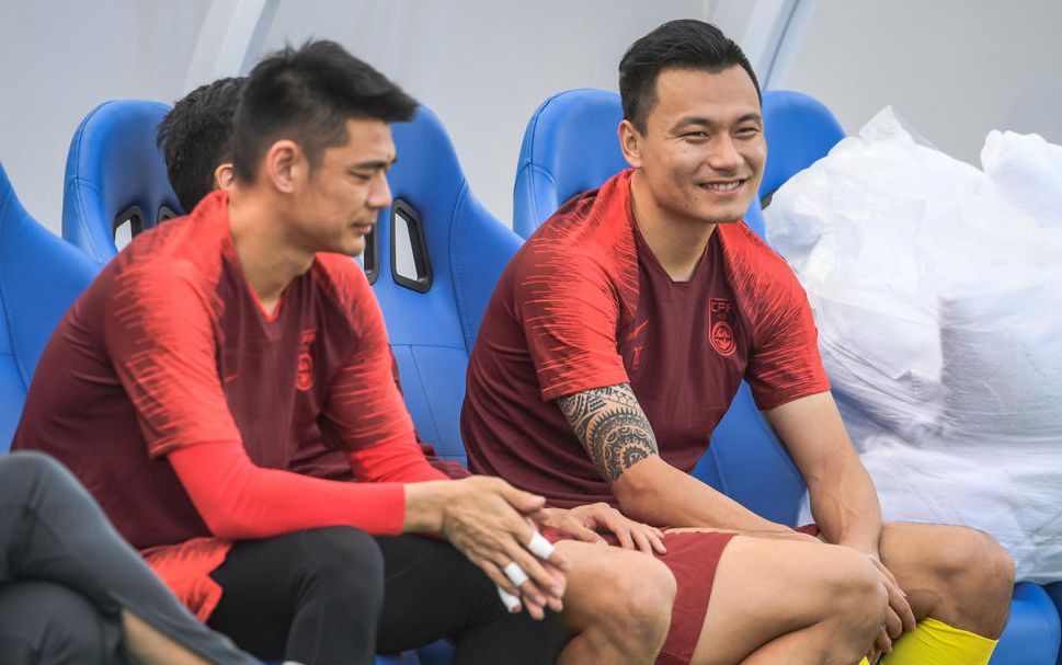 同病相怜！恒大三大功勋大佬联赛国足同时双线失意，一个时代终结