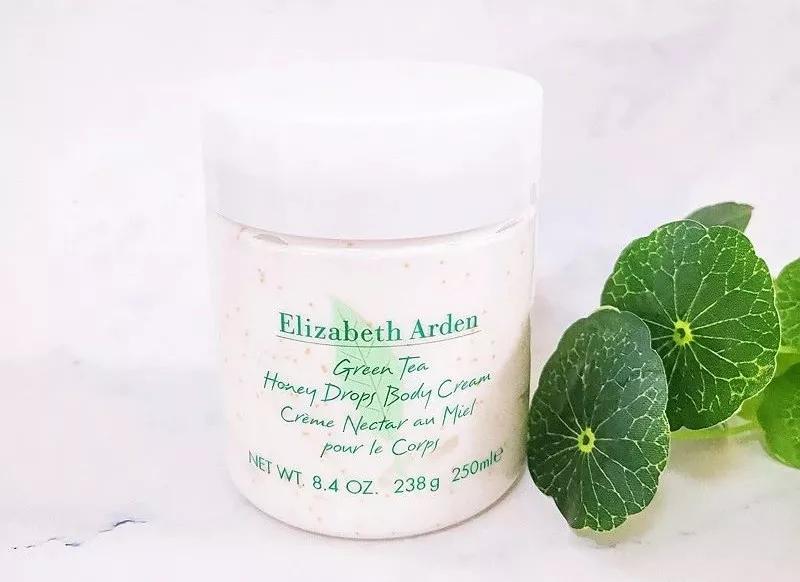 林允美白秘籍是坚抹身体乳!评测英皇室百年牌子身体乳有多好用?