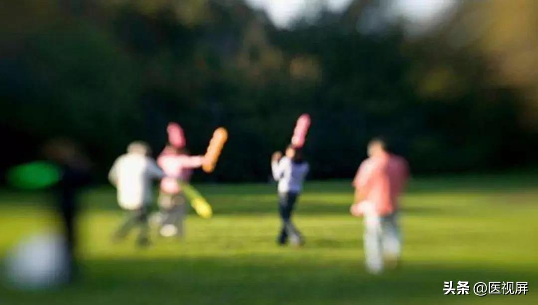 白内障不及时医治会加重近视吗,白内障不及时治疗会怎样