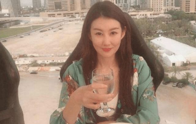 鐜嬪疂寮哄拰鍐竻鍦ㄤ竴璧峰涔呬簡,鐜嬪疂寮轰笌鍐竻鎰熸儏