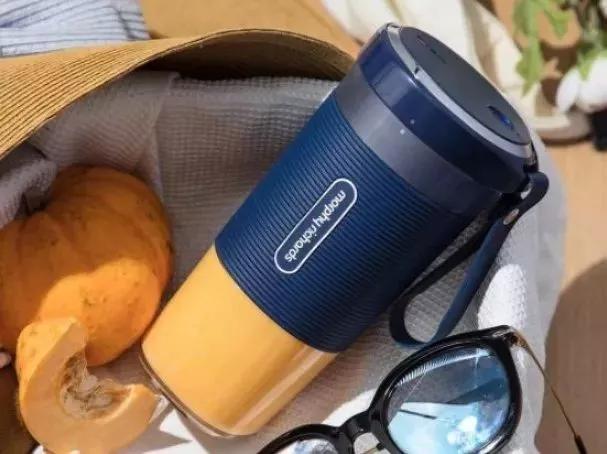 摩飞便携榨汁机的使用方法,摩飞榨汁机小型便携怎么榨汁