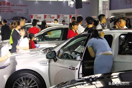 车贷逾期扣车案件,车贷逾期车被扣了怎么解决