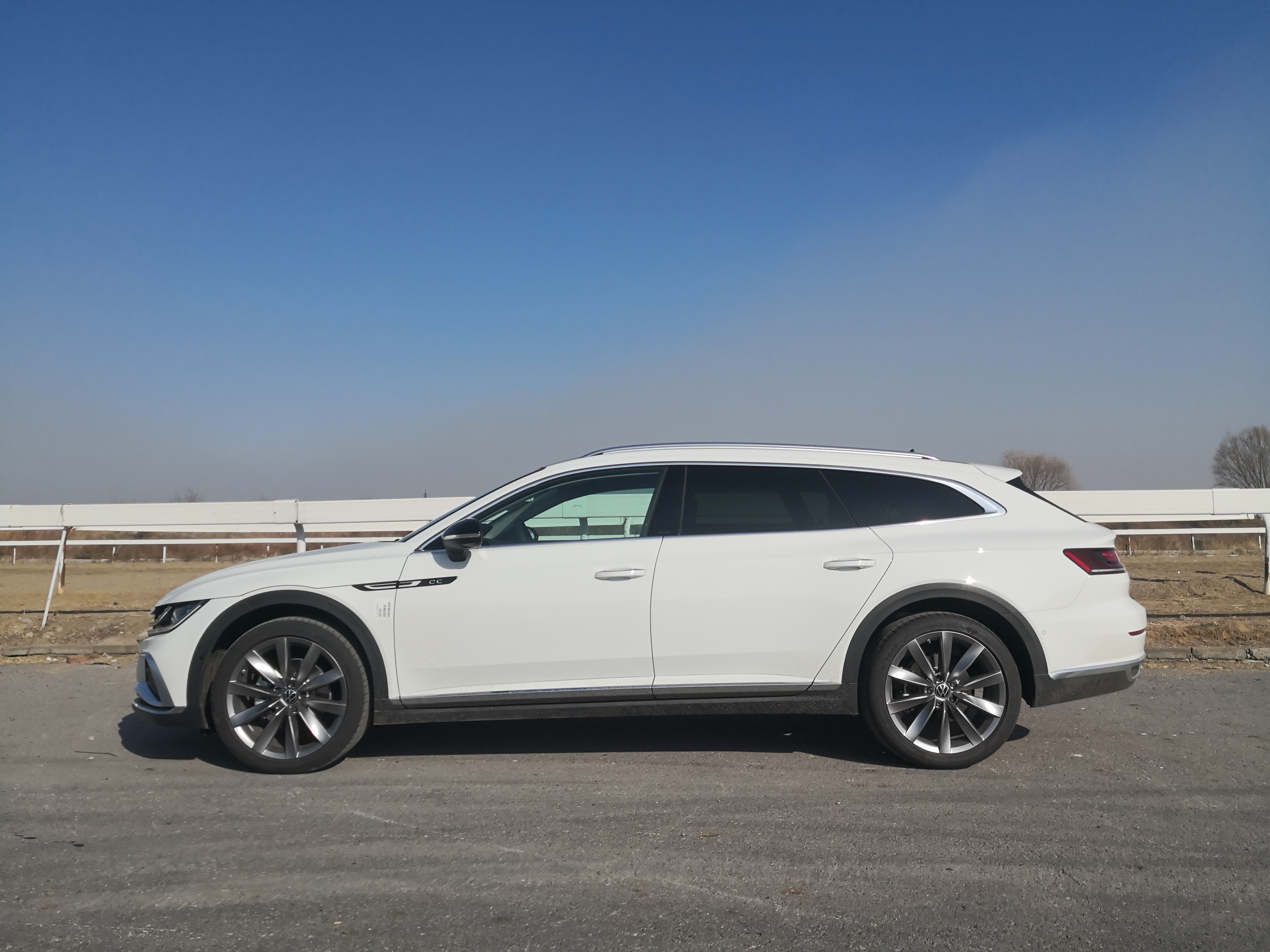 大众旅行车cc猎装版试驾,24款大众cc猎装试驾