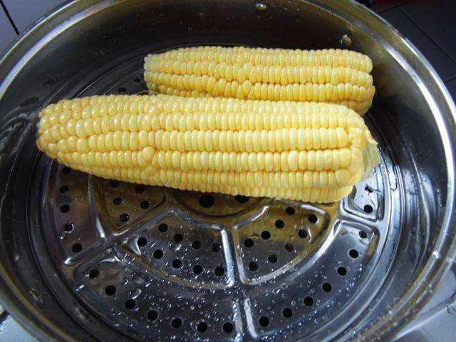 怎样煮玉米会让玉米更好吃,玉米怎么吃又好消化又营养