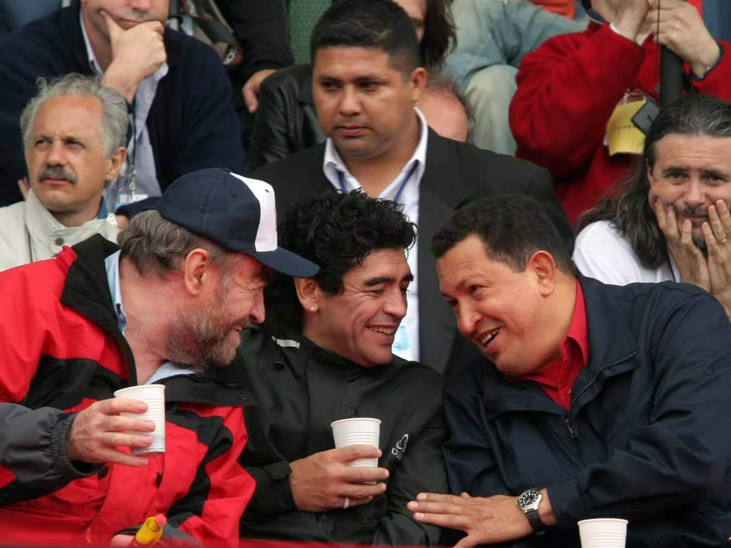 人物|马拉多纳:革命和*卡因可**