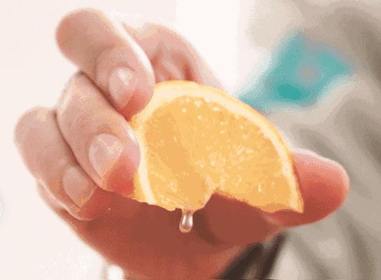 刷牙怎么刷能立刻从黄牙变成白牙,刷牙白牙小妙招