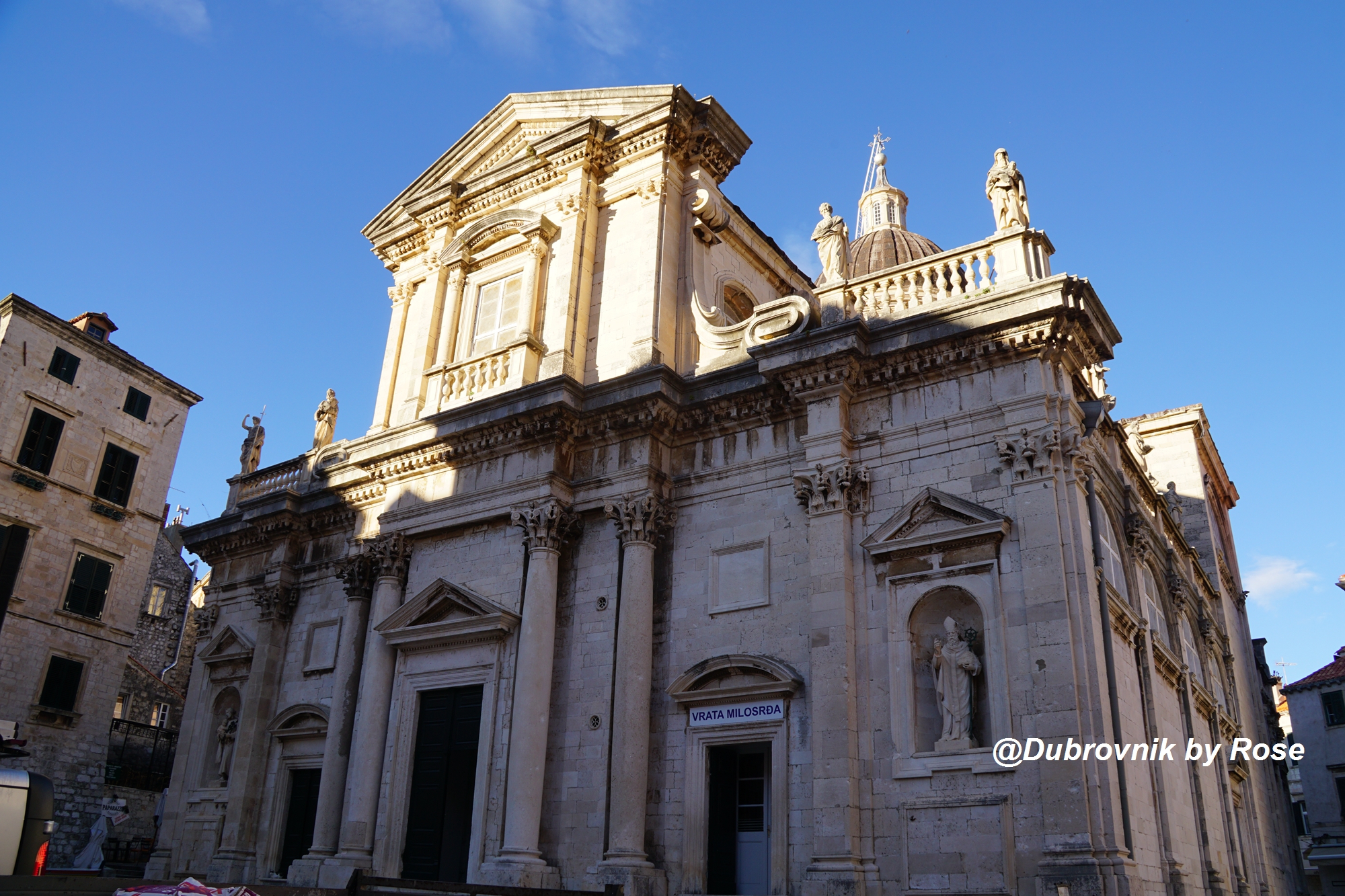 克罗地亚圣托里尼,克罗地亚和圣托里尼