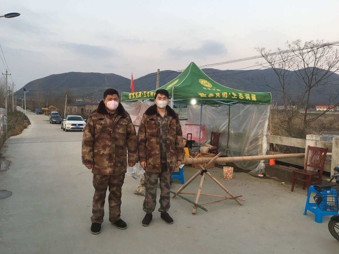 抗疫精神在基层熠熠生辉,抗疫路上志愿之光暖人心