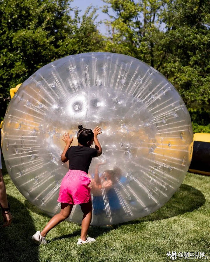 金卡戴珊路虎,金卡戴珊买豪车