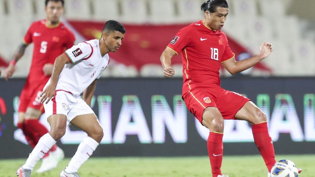 国足1-1踢平阿曼,国足0比2阿曼有哪些球员