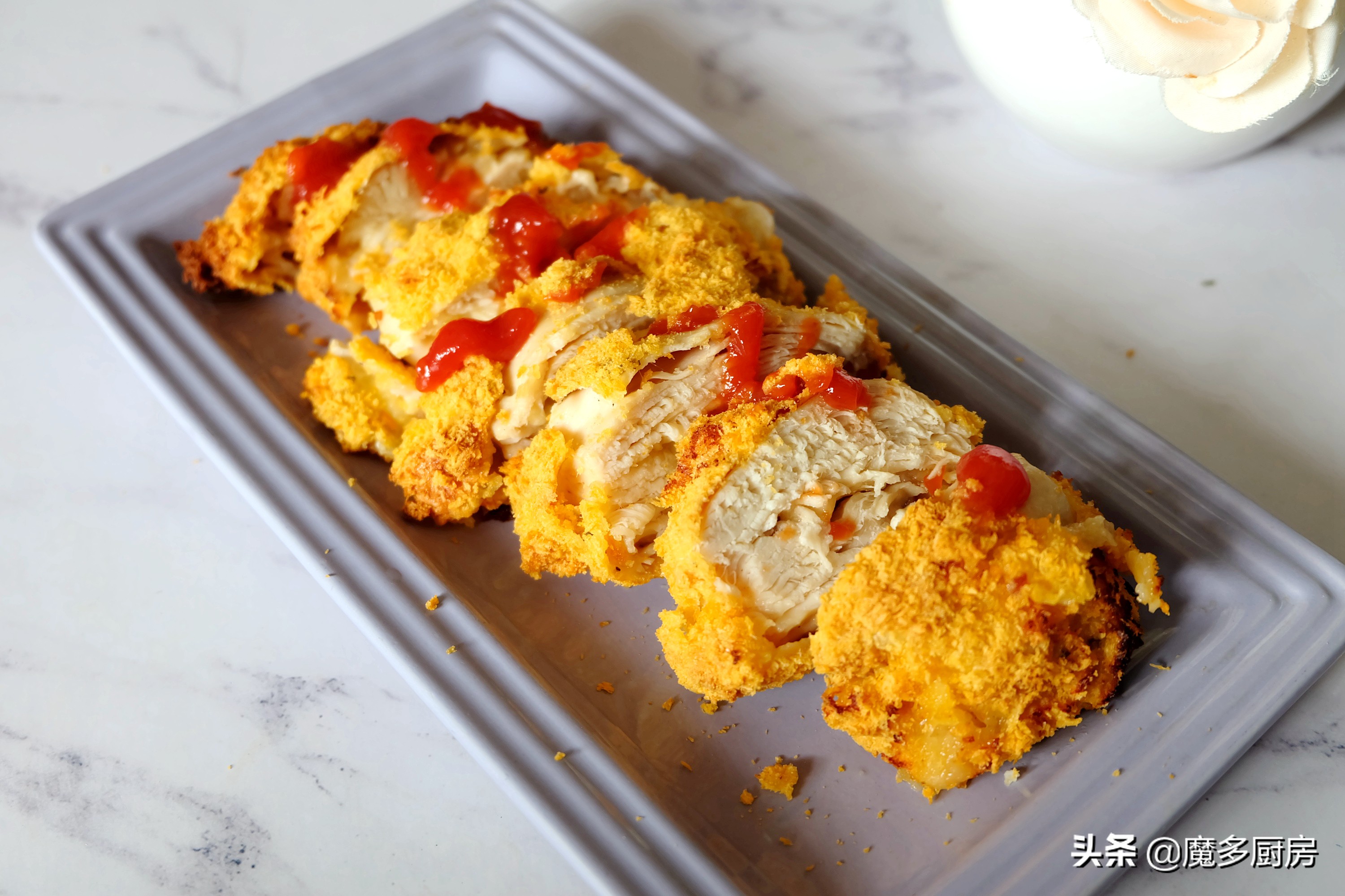 晒晒母女俩的家常午饭，清淡可口营养健康，炸鸡排不放油，好吃