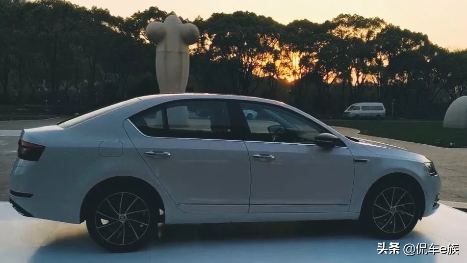 岁月这把杀猪刀变什么样了,岁月是把杀猪刀究竟有多狠