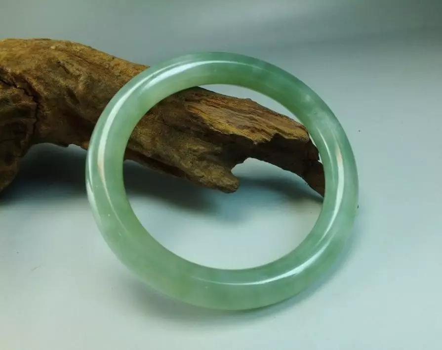 翡翠玻璃种冰种糯种豆种的区别,细豆种翡翠和糯种翡翠的区别