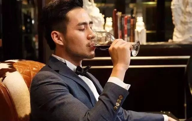 三招教你辨别红酒的真假,xo红酒怎样辨别真假