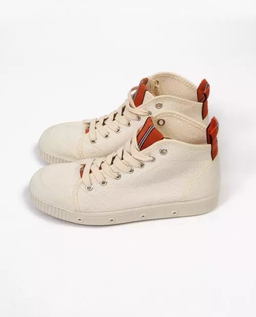 帆布鞋除了vans和匡威还有什么,vans匡威高颜值板鞋推荐