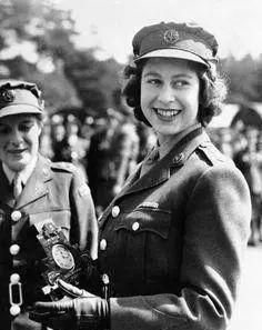 英国15-20世纪大变化女性服装,中世纪绝美服装