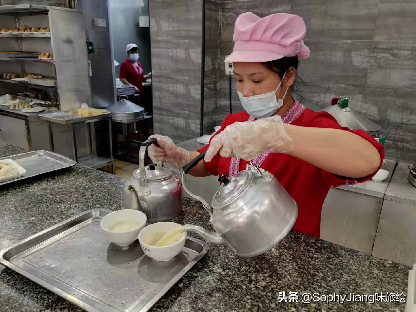 五元一杯的豆浆,五元一碗米豆腐