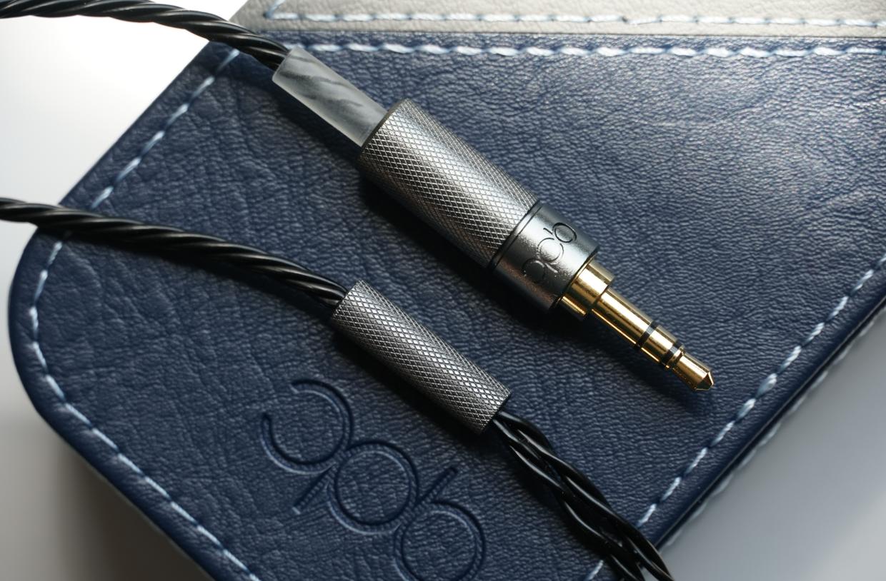 qdc天王星和森海ie100pro,璀璨的星qdc天王星圈铁耳机评测