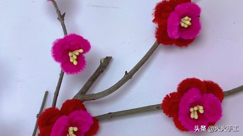春天来啦手工创意扭扭棒,手工红梅花制作