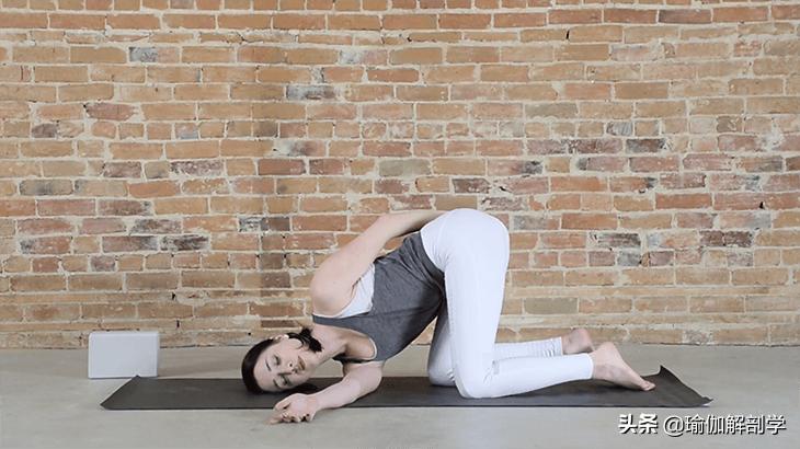 久坐腰痛必练瑜伽动作,腰不舒服适合的瑜伽体式