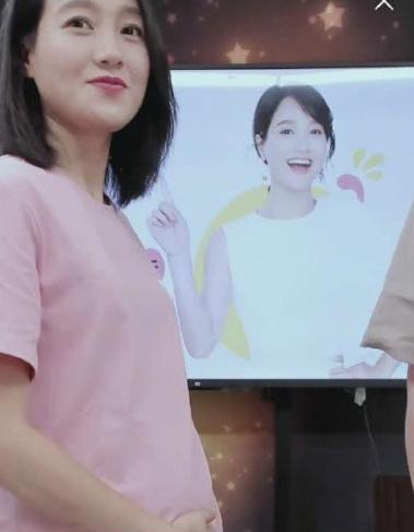 39岁朱丹拼二胎,高龄怀孕要谨慎,强行上车坑了自己也害了娃