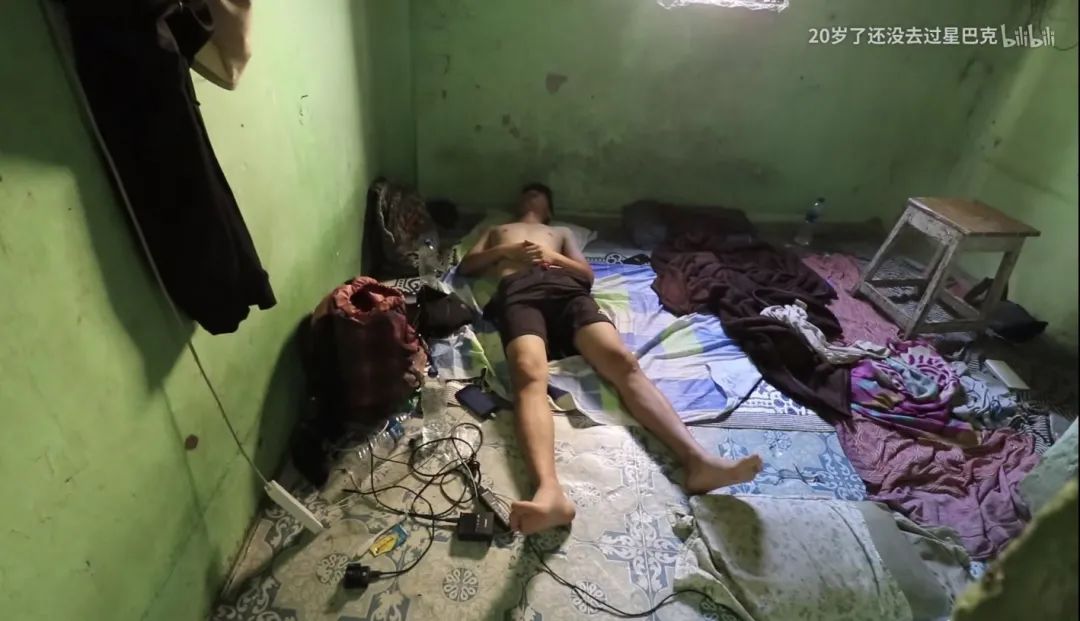 辞职后，我跑去印度恒河洗了个澡