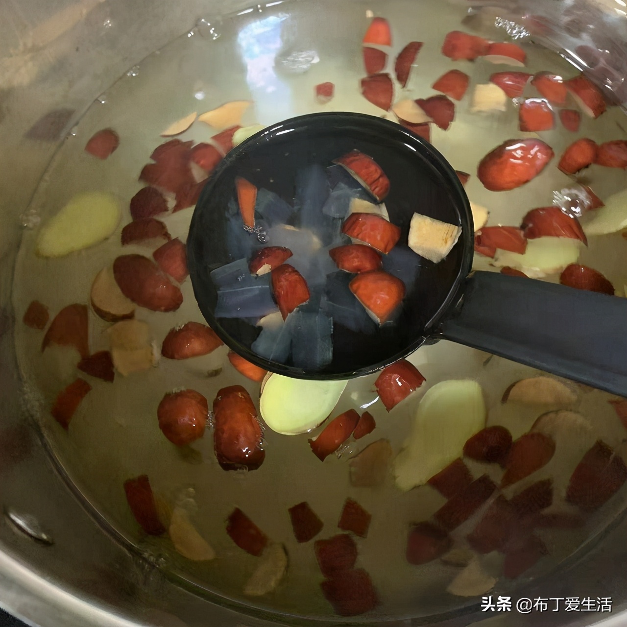 芦荟保湿水粘稠好吗,芦荟水是保湿的吗