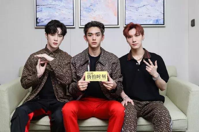 杨幂代言fanbeauty,杨幂同款迪奥冲锋衣