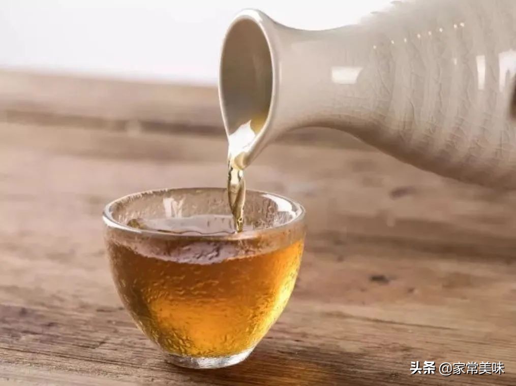 半甜型黄酒好喝还是半干型好喝,买黄酒选什么类型的最好