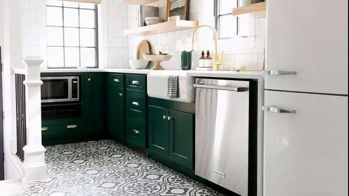 瓷砖怎么选看这四点就够了,二线品牌瓷砖买哪个牌子不踩坑