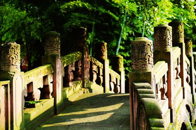 “既丽且崇”的成都新地标，带你走进锦江的望江楼