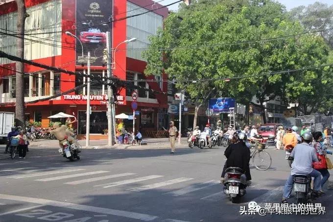 一个让人又爱又恨的县城,一座让人又爱又恨的城市