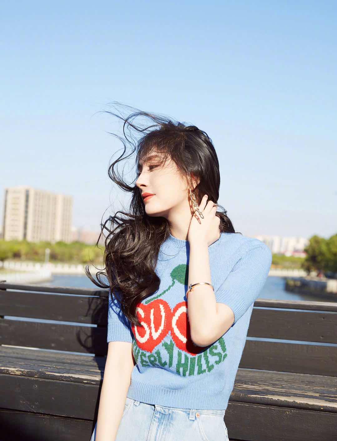 杨幂的六种叠法,学习杨幂示范经典搭配