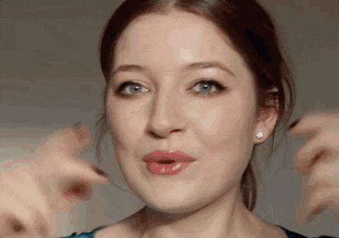 胡兵教的祛除法令纹的动作,什么瑜伽动作改善面部法令纹