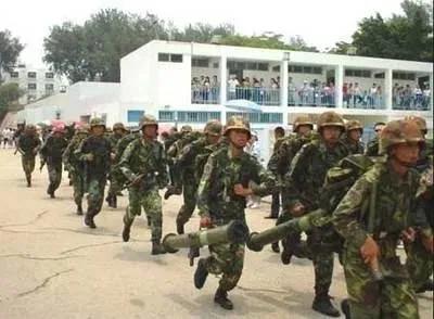 解放军购买140万套防弹衣,解放军两年内配发防弹衣