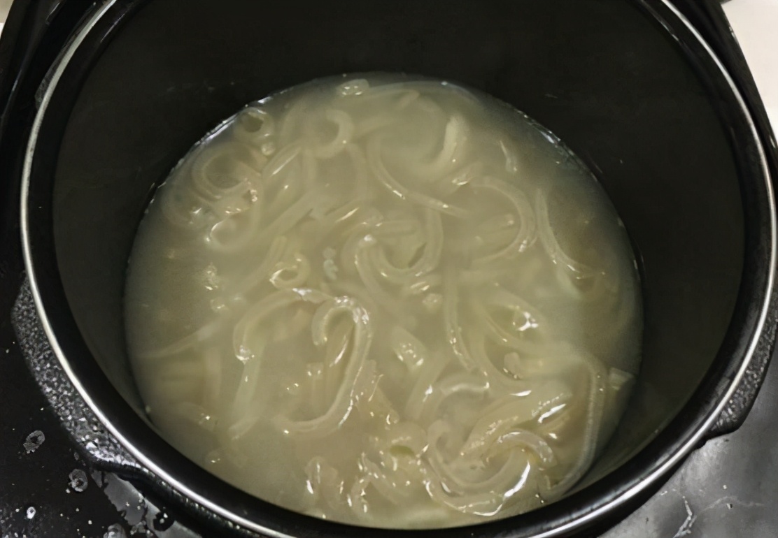 怎样做猪皮冻又好吃又嫩,做猪皮冻的正确做法