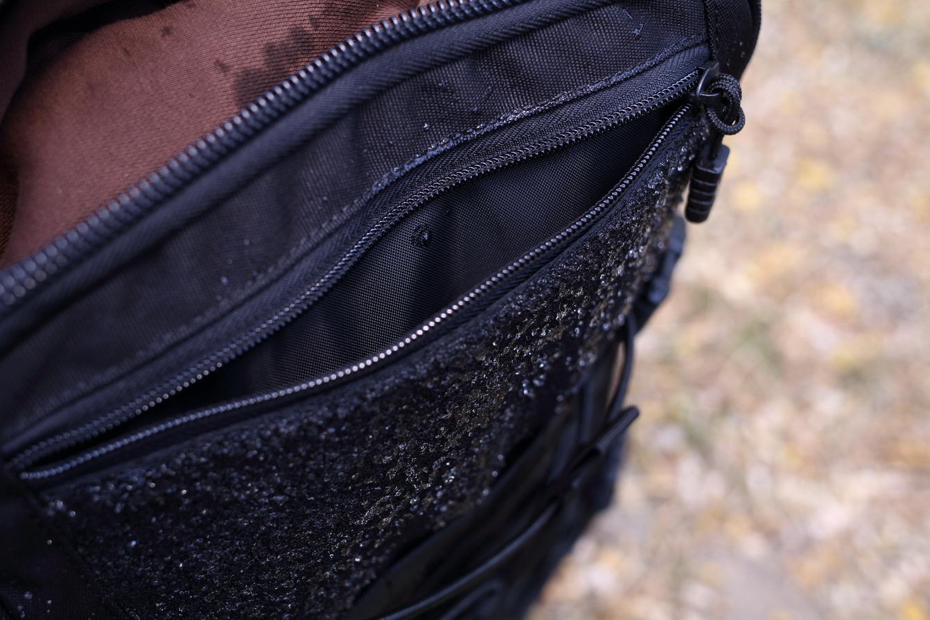 包行天下NITECOREBP25大容量双肩包