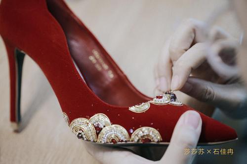 ZSAZSAZSU莎莎苏×石佳冉联名,囍系列为国潮助力