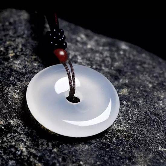 玉髓是什么和玉有什么区别,玉髓是玉的一种