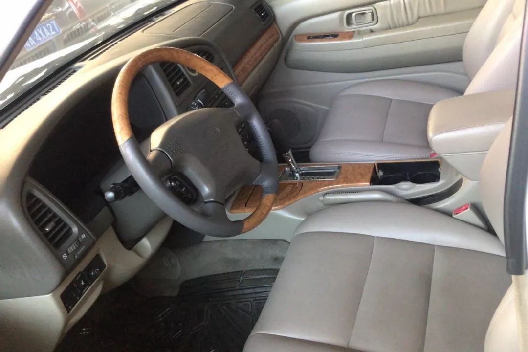 本田思域最畅销的一款,售价12万的本田思域