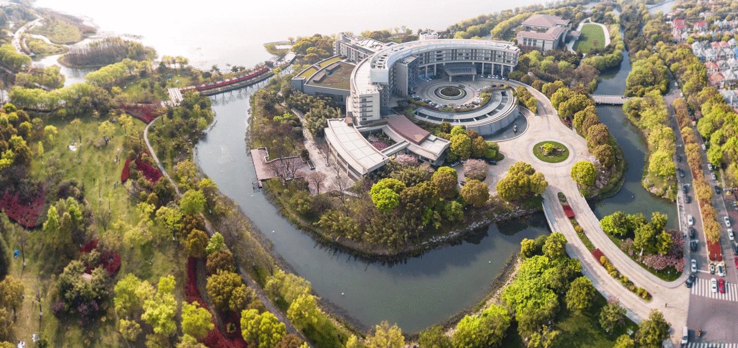 国际顶级五星“费尔蒙”，中国第一家落户阳澄湖大闸蟹故乡