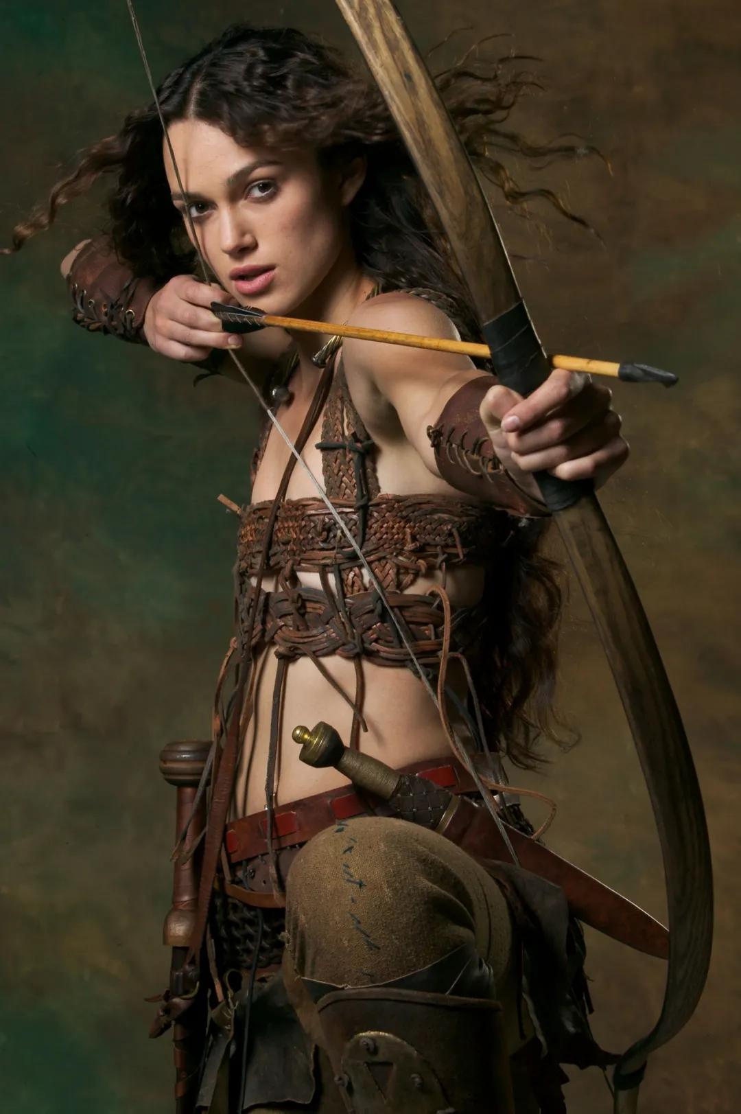 在家也穿正装,在家也天天穿校服