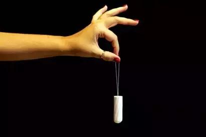 医保给你报销姨妈巾，学校给你免费发姨妈棉条，痛经也值得啊