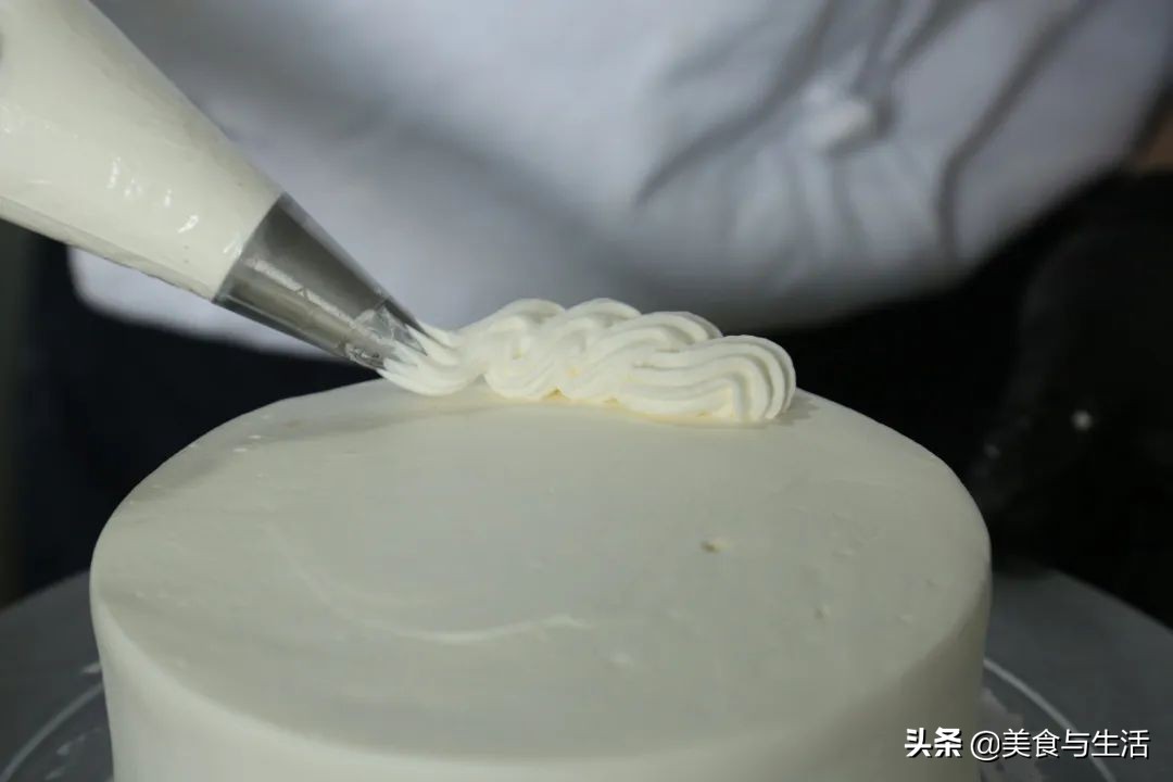 草莓奶油蛋糕教程来了你学会了没,韩国草莓蛋糕