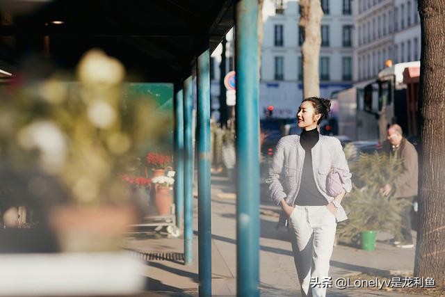 穿搭提案观:为什么明星们都深有执念的「小香风」,你却不感冒?