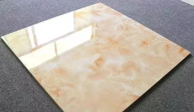 瓷砖在网上购买应该怎么挑,瓦工一般怎么挑瓷砖毛病